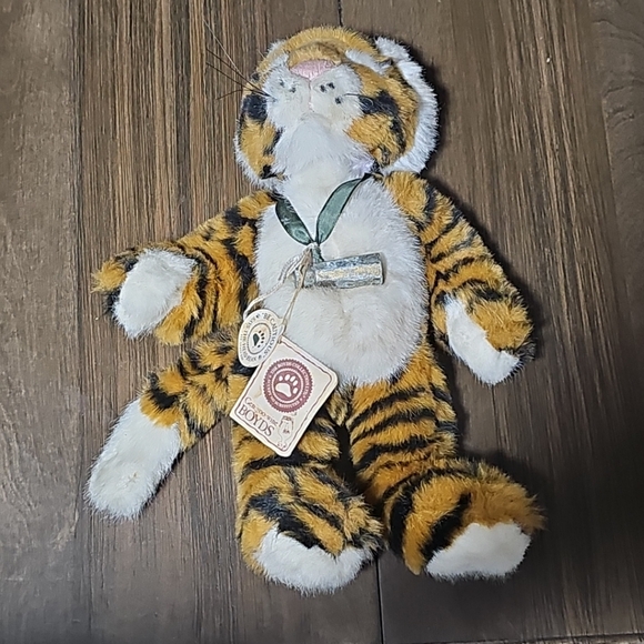 Boyds Bears‎ Taj Tigertail Plush Tiger w Megaphone Charm #55217 PreOwned - Picture 1 of 12